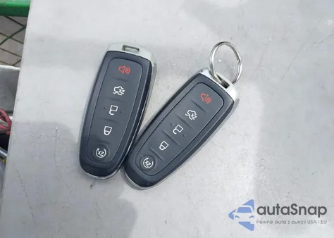 2017 Ford Focus Titanium из США, поврежденный, VIN 1FADP3N24HL326330